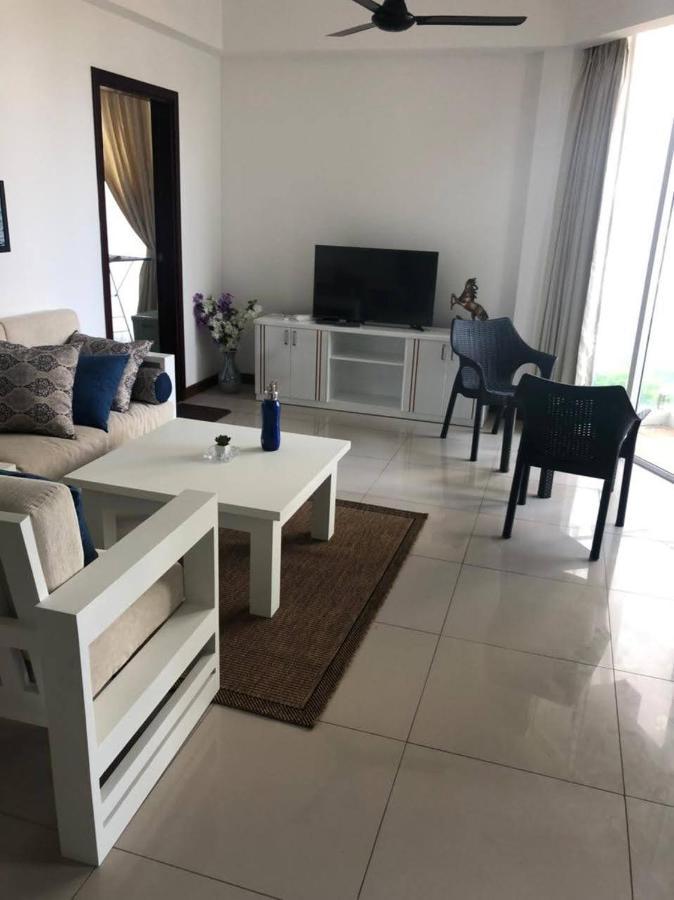 Trincomalee Ocean Front Condos Luaran gambar