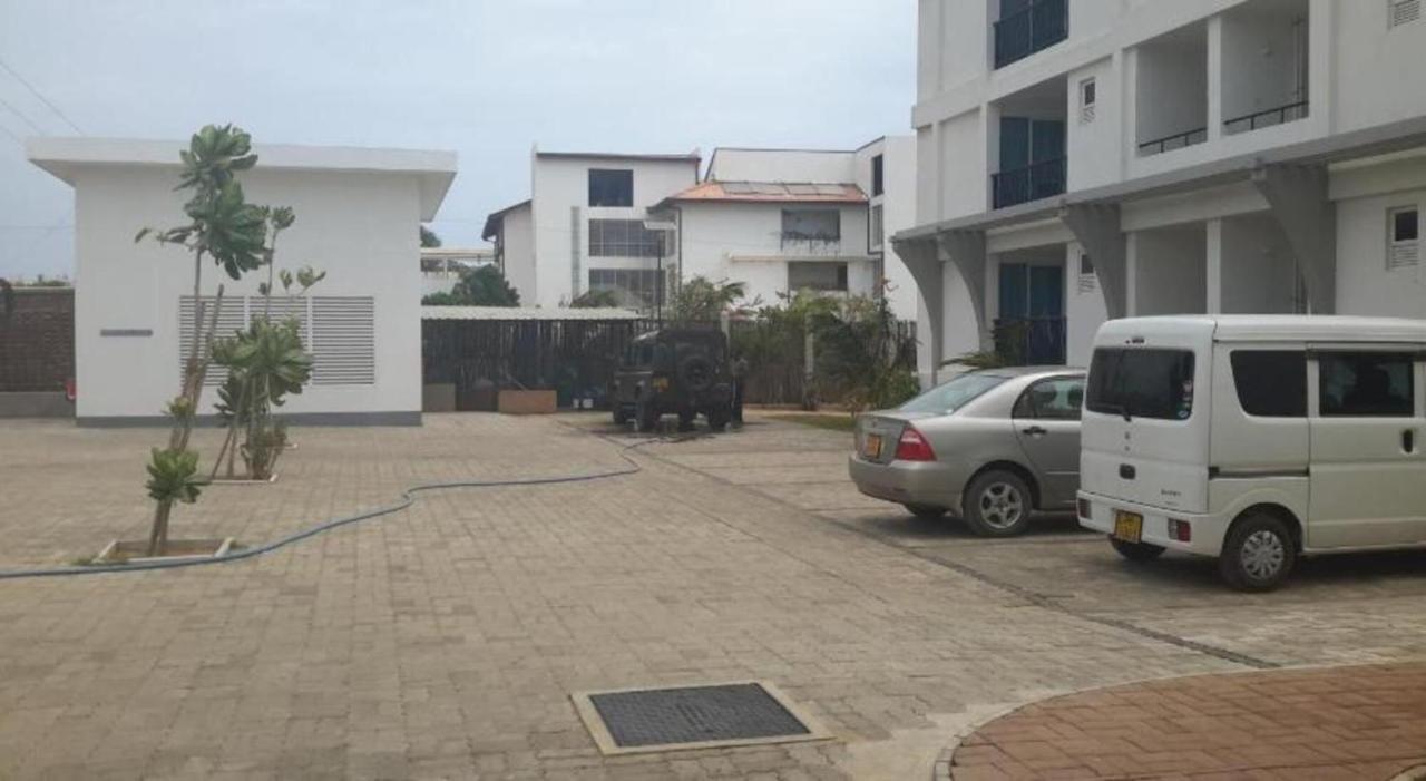 Trincomalee Ocean Front Condos Luaran gambar